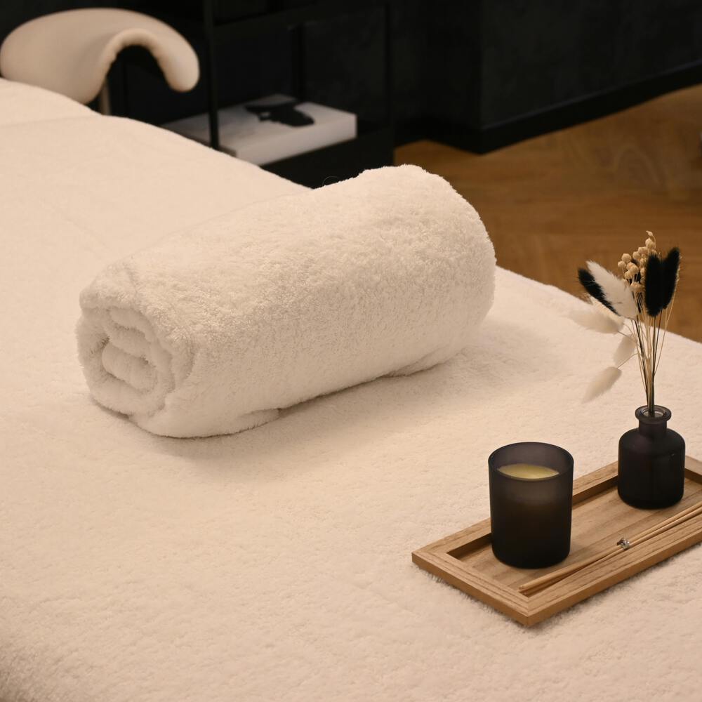 Mở tiệm spa cần những gì – sắm đầy đủ đồ dùng, giường, khăn, gối êm