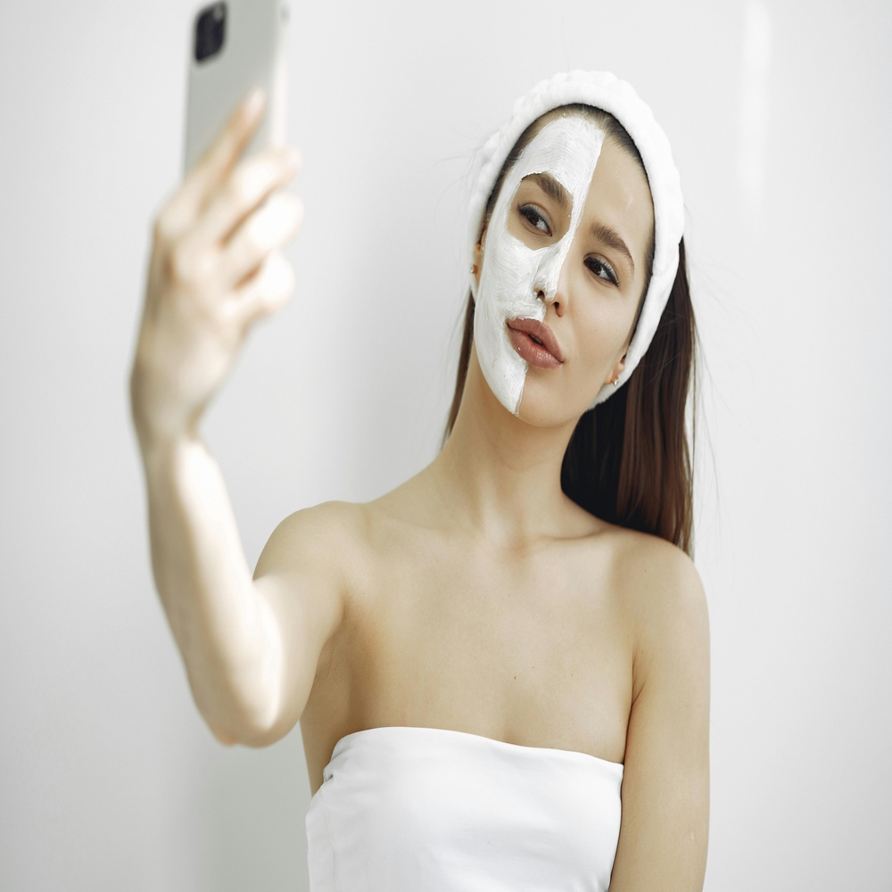 Spa tắm trắng an toàn theo dõi da sau liệu trình
